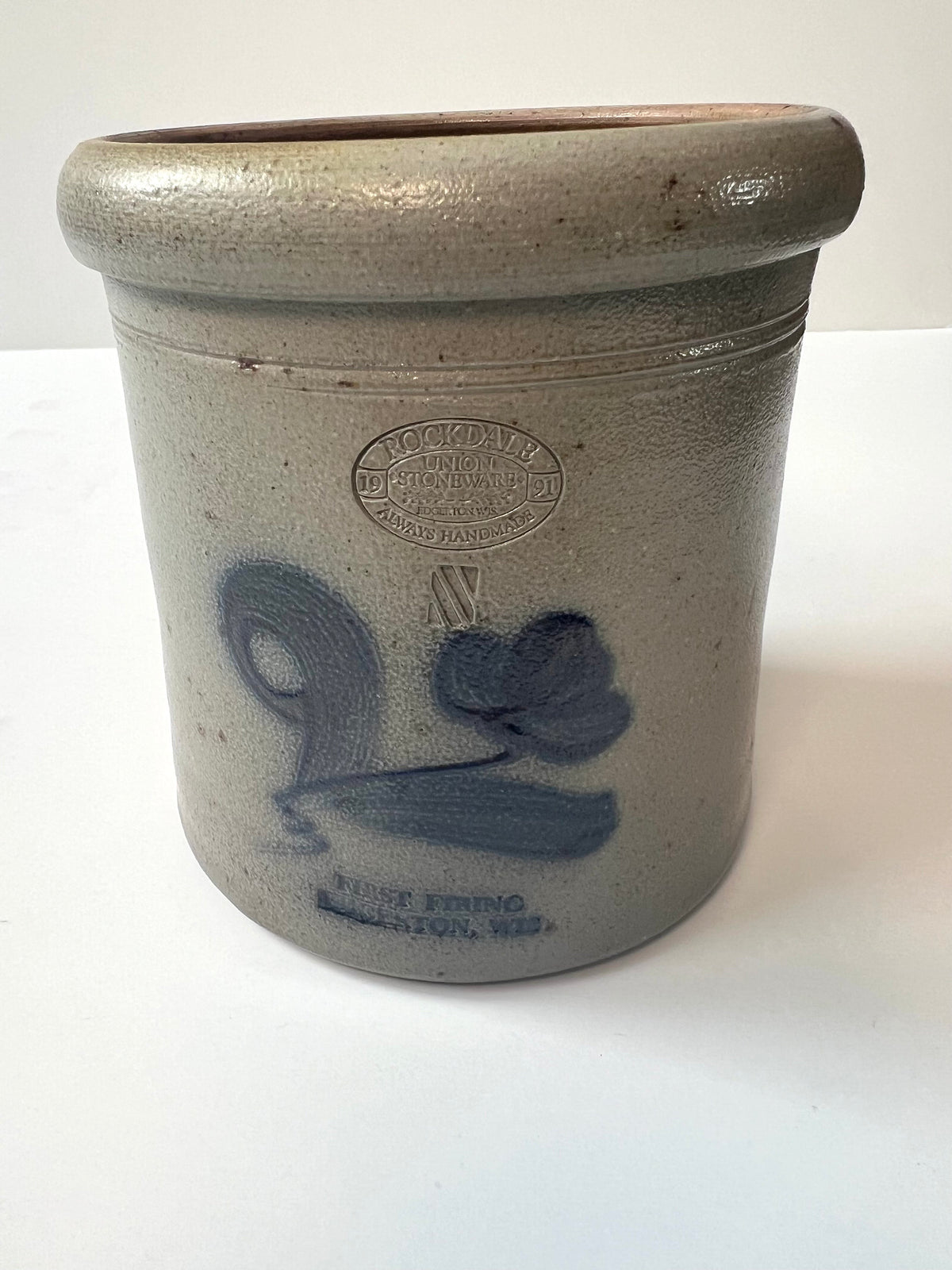 Vintage Rockdale Pottery Crock – Gray Salt Glaze, Blue Heart Flower, 1991 First Firing