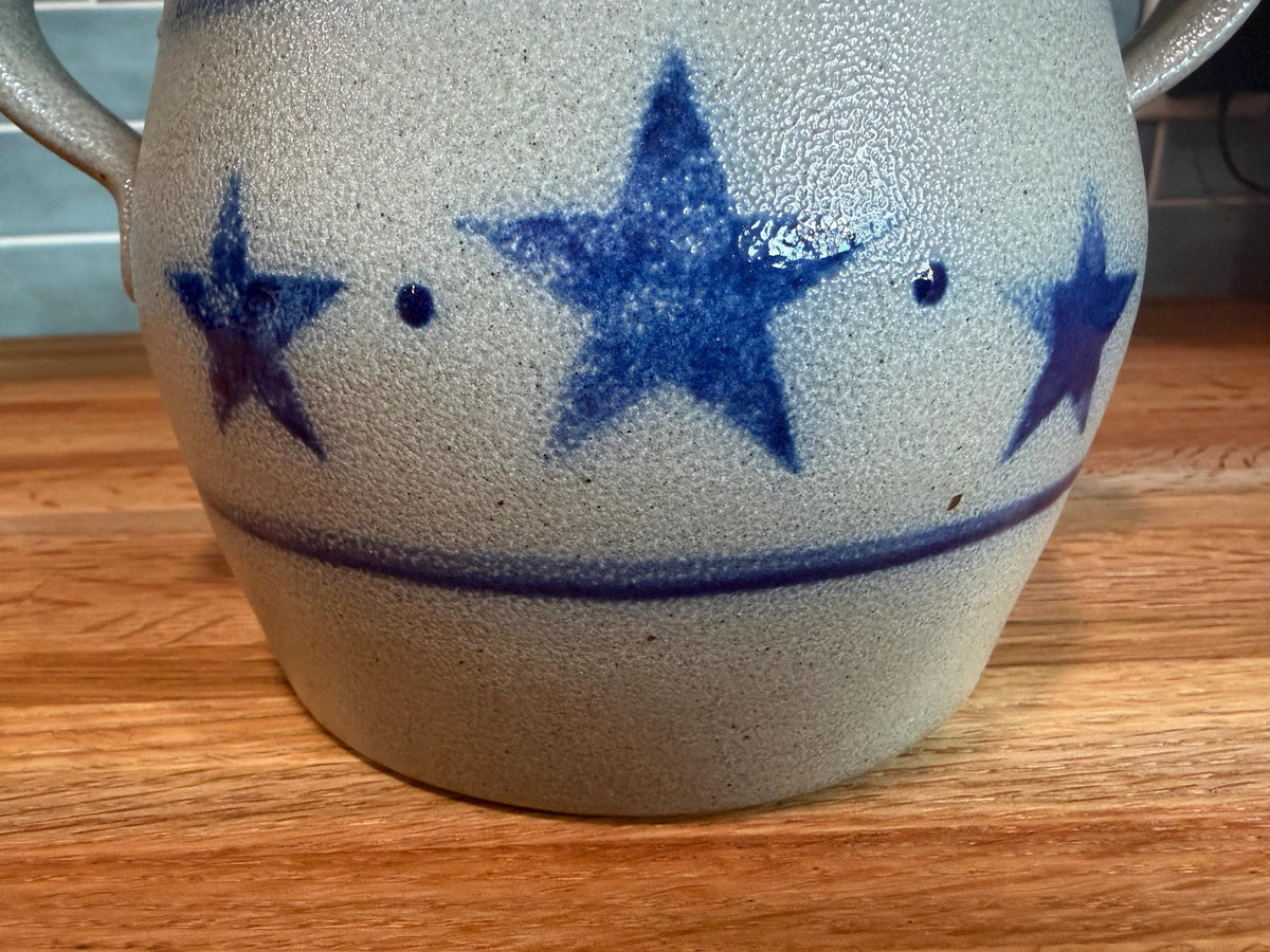 Vintage Rowe Pottery Bean Pot – Gray Salt Glaze, Cobalt Blue Stars 1999