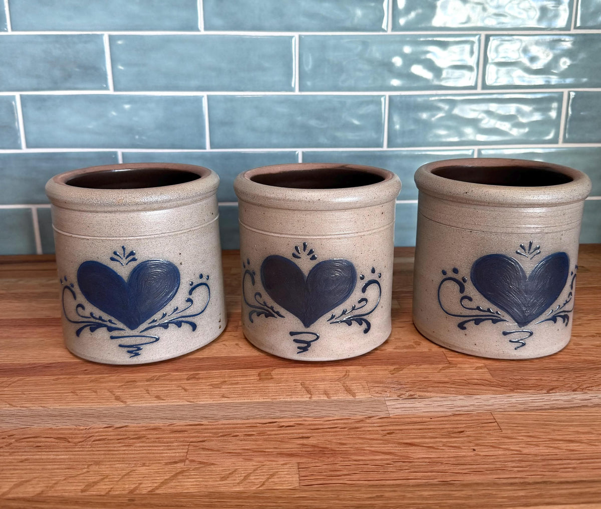 Vintage Rockdale Pottery Crock Set – Gray Salt Glaze Stoneware, Hand-Painted Blue Heart
